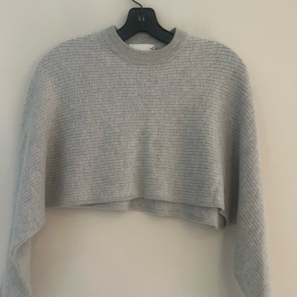 Artizia Wilfred woman’s Logan cropped sweater ligh gray size medium - Picture 7 of 12